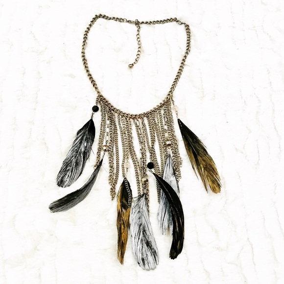 Jewelry - WESTERN STYLE METALLIC FEATHER NECKLACE